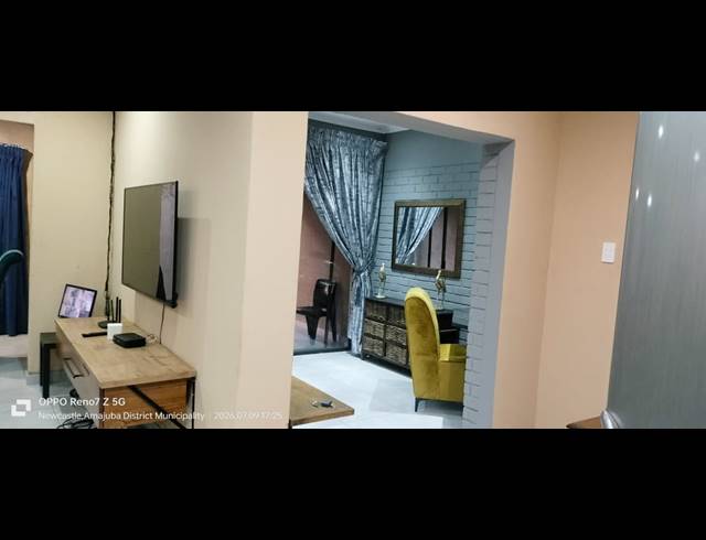 5 BEDROOM HOUSE FOR SALE IN SUNNYRIDGE